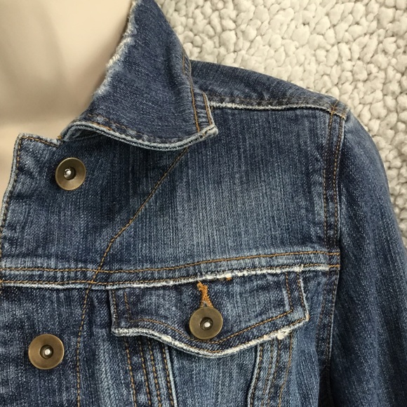 Demin Patch Stitching Distressed Small Jacket - Picture 8 of 15